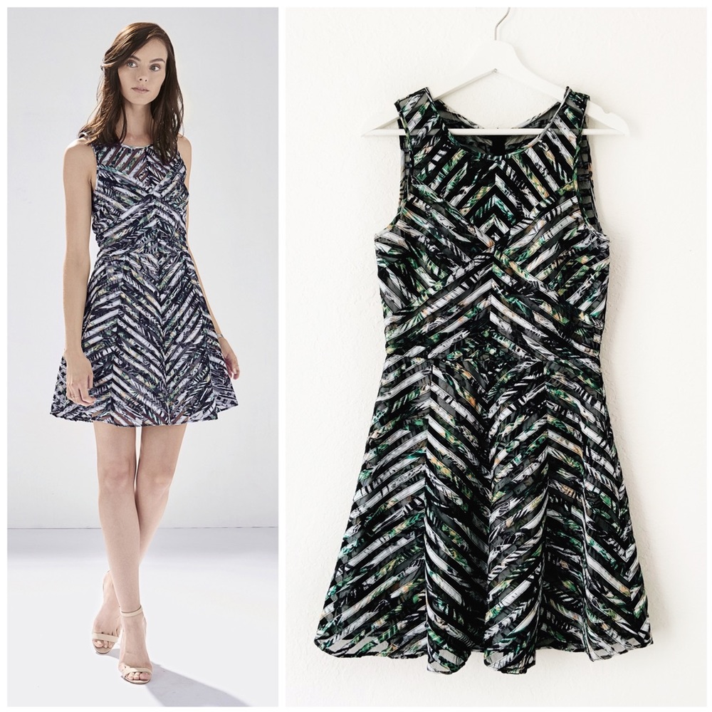 Parker Mirabella Banded Fit-and-Flare Stripe Dress M